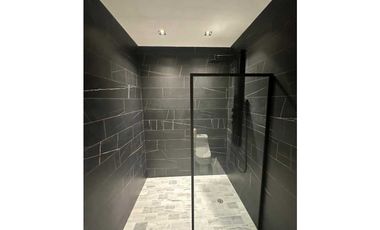 Se Alquila Lujoso Apartamento en Ave Balboa