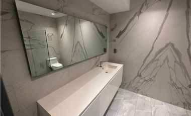 Se Alquila Lujoso Apartamento en Ave Balboa
