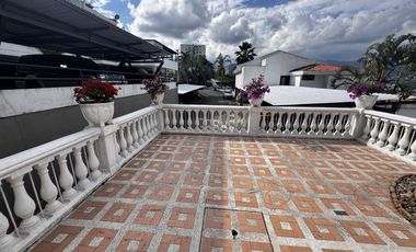 SE VENDE CASA EN CCONJUNTO B/ BELLAVISTA