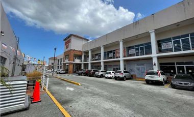 Venta de locales comerciales en Brisas del Golf (Premier Plaza) GTA