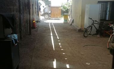 Casa en Arriendo en Casa con estacionamiento y amplio galpón en arriendo en Cerrillos