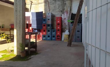 Merlo  lote de 10x27,50 con dos casas, precio total:  U$S 90.000