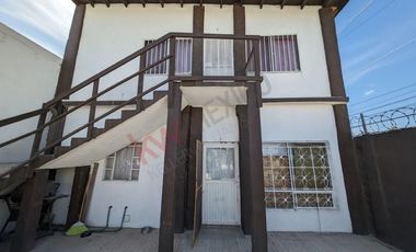 Propiedad en venta con 4 departamentos. Clínica IMSS 35