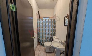 Propiedad en venta con 4 departamentos. Clínica IMSS 35