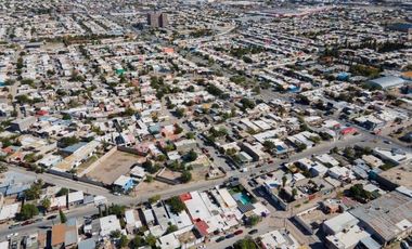 Propiedad en venta con 4 departamentos. Clínica IMSS 35