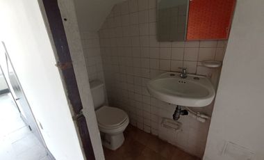 local en arriendo en siete de agosto. Cod A227