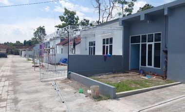 PILIHAN TEPAT Rumah Studio di Klaten Hanya 150 Jt-an!