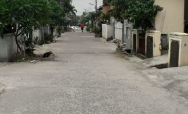 Disewakan 4 petak Kranji Bekasi dkt Stasiun dan jl Raya akses 2 mobil
