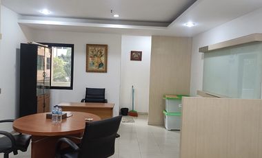 DISEWAKAN RUANG USAHA APT. CERVINO 1 UNIT SEMI FURNISHED