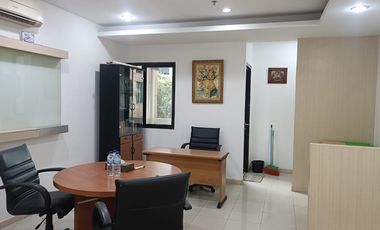 DISEWAKAN RUANG USAHA APT. CERVINO 1 UNIT SEMI FURNISHED