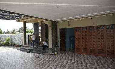 Di jual cepat Rumah Mewah Jln. Air Dingin - Simpang 3 Pku DI lengkapi interiro