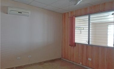 Vendo casa al lado de la Barriada las Cumbrecitas *LC-06*