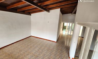 casa en arriendo en estadio. Cod A775694