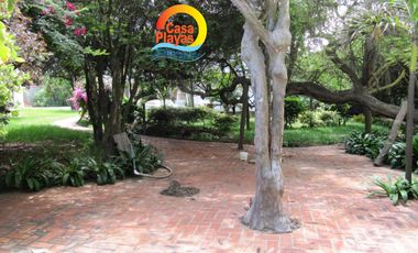 Venta Casa Frente Al Mar en El Malecón de Playas Villamil