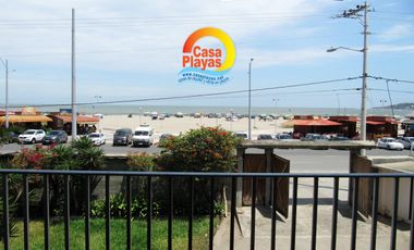 Venta Casa Frente Al Mar en El Malecón de Playas Villamil