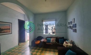 casa en venta en antonia santos. Cod V61682