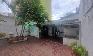 casa en venta en antonia santos. Cod V61682