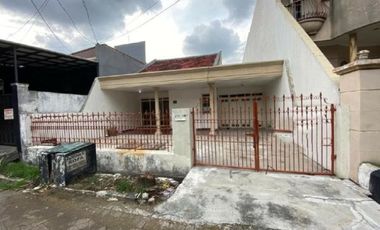 Rumah disewakan di RW 01, Ketabang, Genteng, Surabaya, Jawa Timur