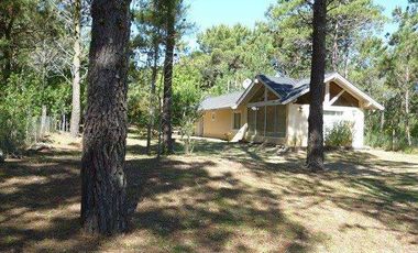 Pequeña Casa De Campo Petrel