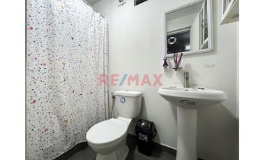 🚀 🔥 ¡Punto Estratégico! Casa/Local Comercial Frente Al Parque De Las Aguas (168 M² / 1Er Piso) 🔥