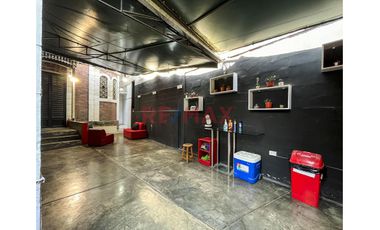 🚀 🔥 ¡Punto Estratégico! Casa/Local Comercial Frente Al Parque De Las Aguas (168 M² / 1Er Piso) 🔥