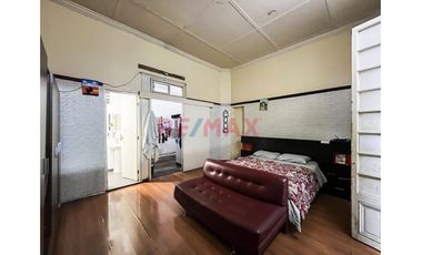 🚀 🔥 ¡Punto Estratégico! Casa/Local Comercial Frente Al Parque De Las Aguas (168 M² / 1Er Piso) 🔥