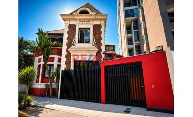 🚀 🔥 ¡Punto Estratégico! Casa/Local Comercial Frente Al Parque De Las Aguas (168 M² / 1Er Piso) 🔥