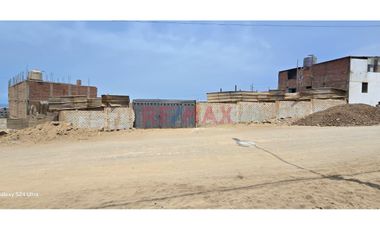 Venta De Terreno Industrial En Ventanilla De 1,034.70 M2