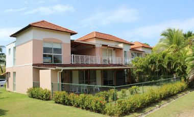 Venta de Villa de Playa en Decameron, Panamá