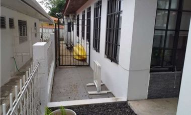 VENTA CASA EN BETANIA MIRAFLORES 282M2