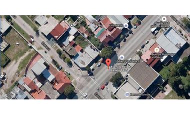 Lote 10x36 con vivienda en excelente zona comercial