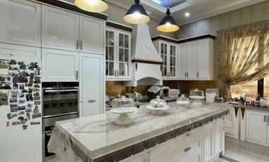 Dijual Rumah Mewah Full Furnished di dalam Komplek, Jatinegara, Jakarta Timur