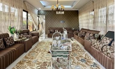 Dijual Rumah Mewah Full Furnished di dalam Komplek, Jatinegara, Jakarta Timur