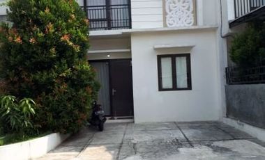 Rumah Dua Lantai Siap Huni Strategis Pusat Kota Bogor