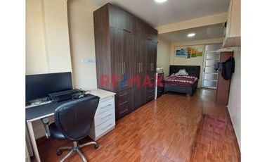 Ocasion! Venta! Casa De 3 Pisos Con Entradas Independientes En Wiesse - Sjl