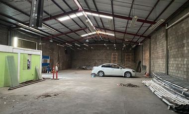 BODEGA EN RENTA EN ESQUINA PALIZA Y RÍO HUMAYA EN  COL. LOMAS DE GUADALUPE, CULIACÁN ¡Ideal para tu negocio!