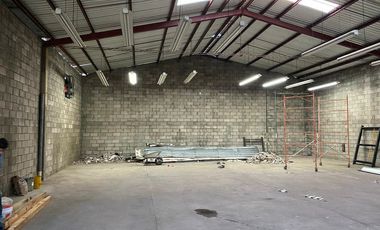 BODEGA EN RENTA EN ESQUINA PALIZA Y RÍO HUMAYA EN  COL. LOMAS DE GUADALUPE, CULIACÁN ¡Ideal para tu negocio!