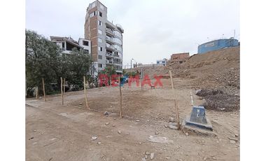 Vendo Terreno De 240 M2 A Espalda Av. Huandoy En Los Olivos