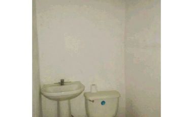 Venta Acogedora Casa de Tres Pisos en Zona Céntrica 170  Mts2
