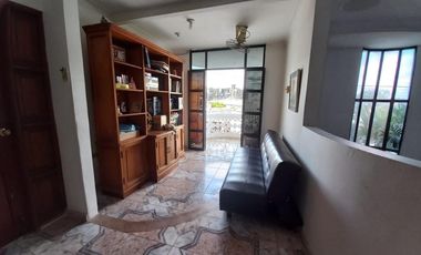 COD. 577 - SE VENDE CASA - BARRIO: FLORENCIA I