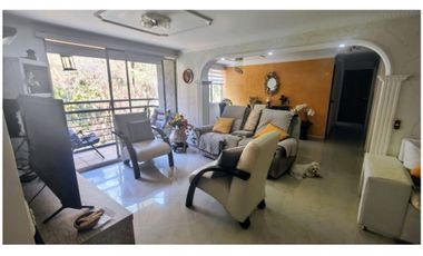 Apartamento en Venta, Castellana en la Comuna 11 de Medellín