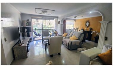 Apartamento en Venta, Castellana en la Comuna 11 de Medellín