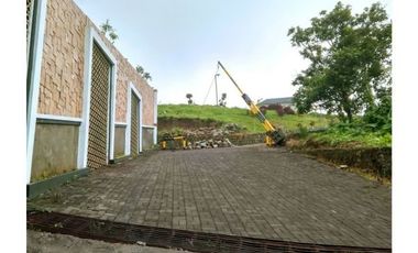 Jual Villa Pacet Mojokerto Posisi Hook View Pegunungan