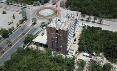 Oficina en venta en nuevo centro urbano de Playa del Carmen, cruz de servicios.