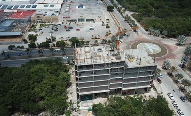 Oficina en venta en nuevo centro urbano de Playa del Carmen, cruz de servicios.