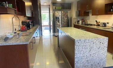Departamento en venta de 5 dorm. en Lo Barnechea