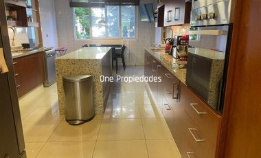 Departamento en venta de 5 dorm. en Lo Barnechea