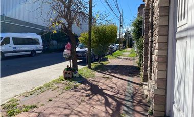 Casa 5 ambientes con cochera a reciclar