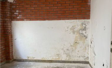 Casa 5 ambientes con cochera a reciclar