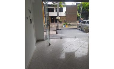 se arrienda local cabecera